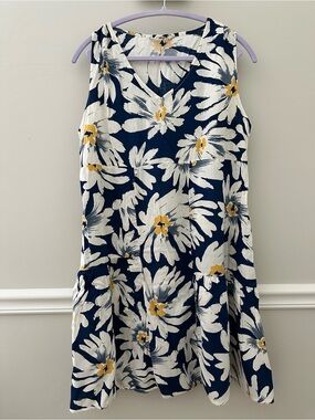 Floral V-Neck Summer Dress in Navy, White & Yellow Medium